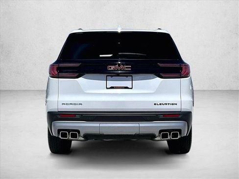Used 2024 GMC Acadia Elevation w/ Luxury Package FWD image 4