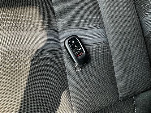 Used 2025 Honda Civic Sport image 33