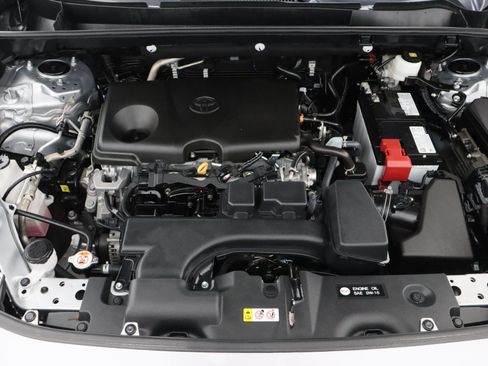 Used 2025 Toyota RAV4 XLE FWD image 38