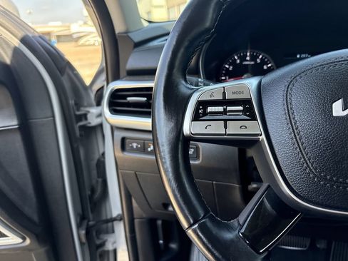 Used 2022 Kia Telluride EX w/ EX Premium Package AWD/4WD image 16