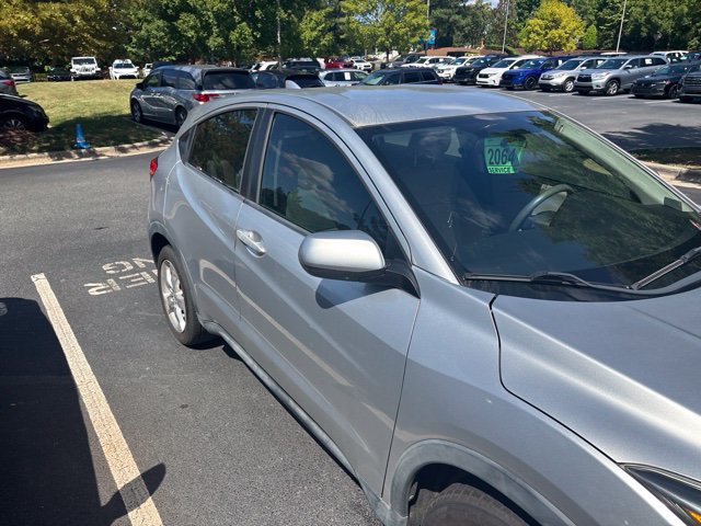 Used 2016 Honda HR-V LX image 6