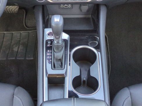 Used 2024 Nissan Altima 2.5 SV image 17