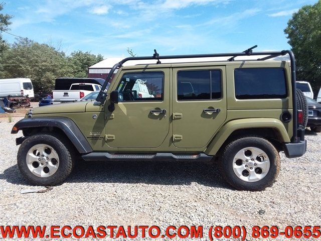 Used 2013 Jeep Wrangler Unlimited Sahara w/ Dual Top Group AWD/4WD image 5