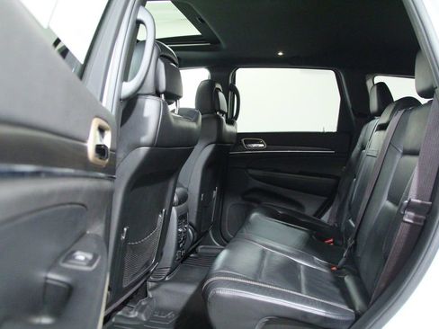 Used 2017 Jeep Grand Cherokee Limited AWD/4WD image 28