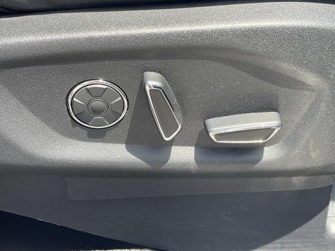 Used 2017 Ford Explorer Limited w/ Equipment Group 301A FWD image 24