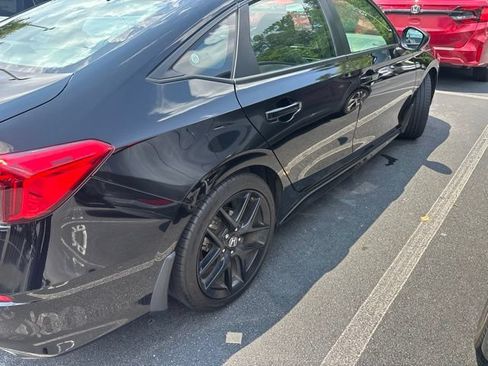 Used 2023 Honda Civic Sport image 3