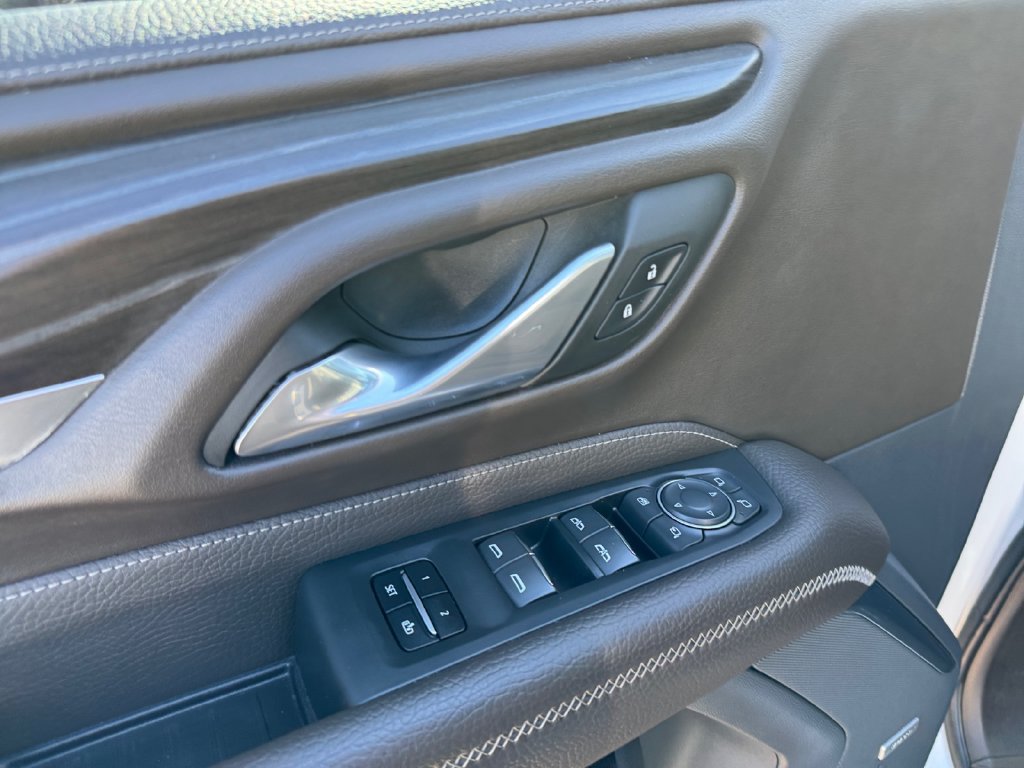 Used 2021 GMC Yukon Denali AWD/4WD image 18