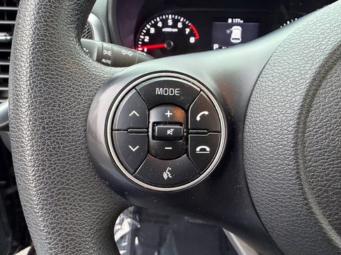 Used 2021 Kia Soul LX image 25