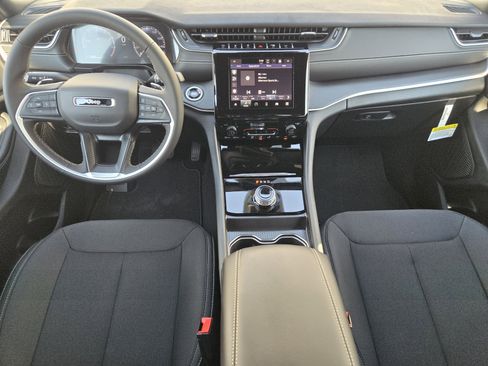 New 2025 Jeep Grand Cherokee L Laredo w/ Trailer Tow Package image 21