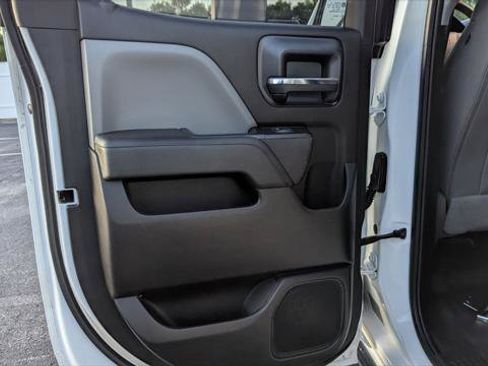 Used 2018 Chevrolet Silverado 2500 W/T w/ WT Convenience Package RWD image 16