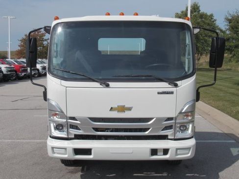 New 2025 Chevrolet Low Cab Forward image 8