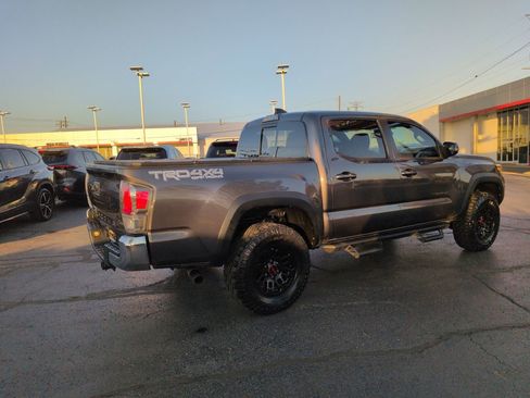 Used 2023 Toyota Tacoma TRD Off-Road AWD/4WD image 5