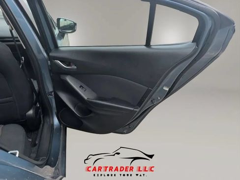 Used 2016 MAZDA MAZDA3 i Sport w/ Preferred Equipment Package FWD image 16