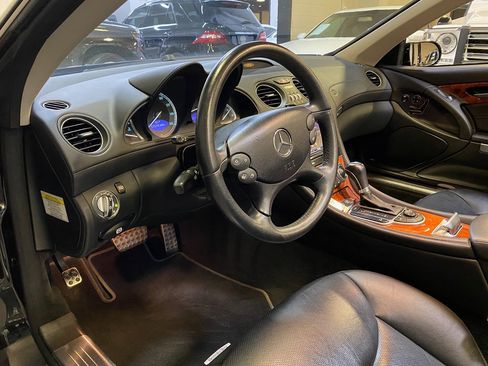 Used 2007 Mercedes-Benz SL 550 image 17