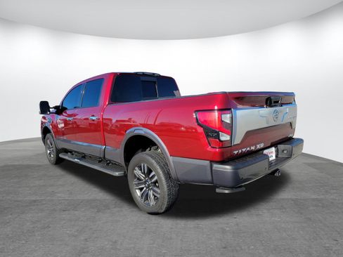 Used 2021 Nissan Titan Platinum Reserve w/ Moonroof Package image 7