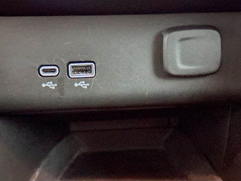 Used 2025 Buick Encore GX Preferred image 25