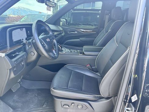 Used 2023 Cadillac Escalade Premium Luxury w/ LPO, Floor Liner Package image 13