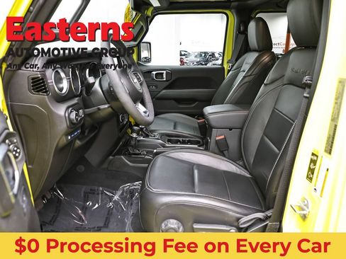 Used 2023 Jeep Wrangler Unlimited Sahara AWD/4WD image 14