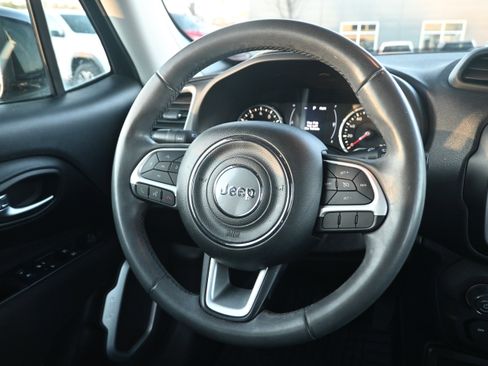 Used 2020 Jeep Renegade Latitude image 11