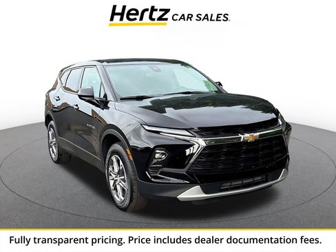 Used 2025 Chevrolet Blazer LT FWD image 1