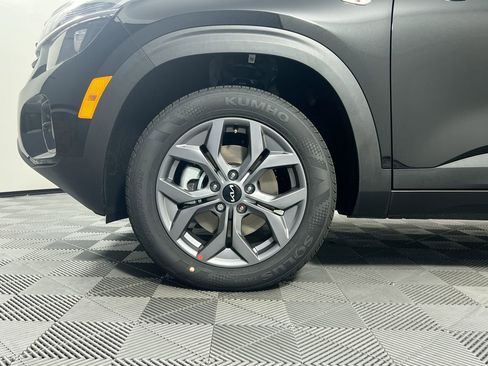 New 2026 Kia Seltos LX image 13
