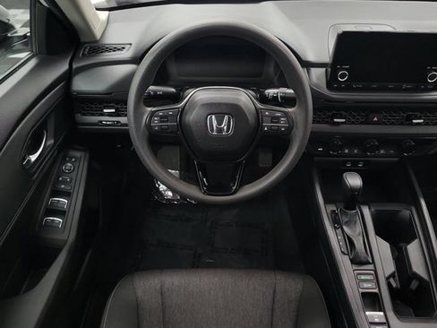 Certified 2025 Honda Accord SE image 15