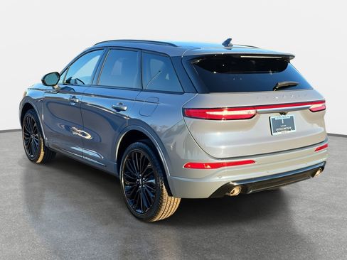 Used 2023 Lincoln Corsair Reserve w/ Jet Appearance Package image 7