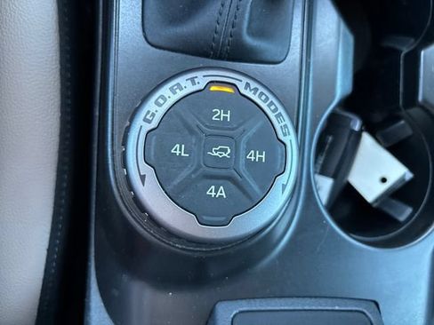 Used 2023 Ford Bronco Wildtrak AWD/4WD image 17