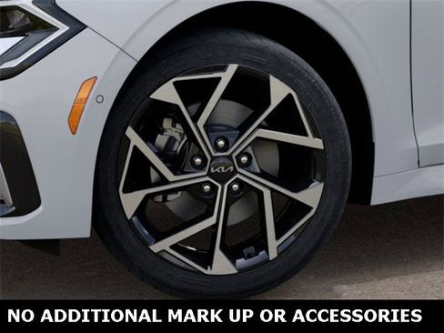 New 2026 Kia K5 EX image 9