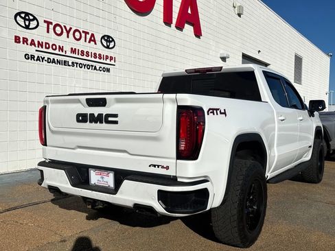 Used 2024 GMC Sierra 1500 AT4 w/ Technology Package image 5