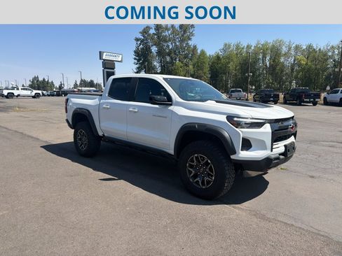 Used 2024 Chevrolet Colorado ZR2 w/ ZR2 Convenience Package III AWD/4WD image 1