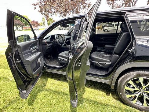 Used 2026 Toyota Grand Highlander AWD Hybrid image 21