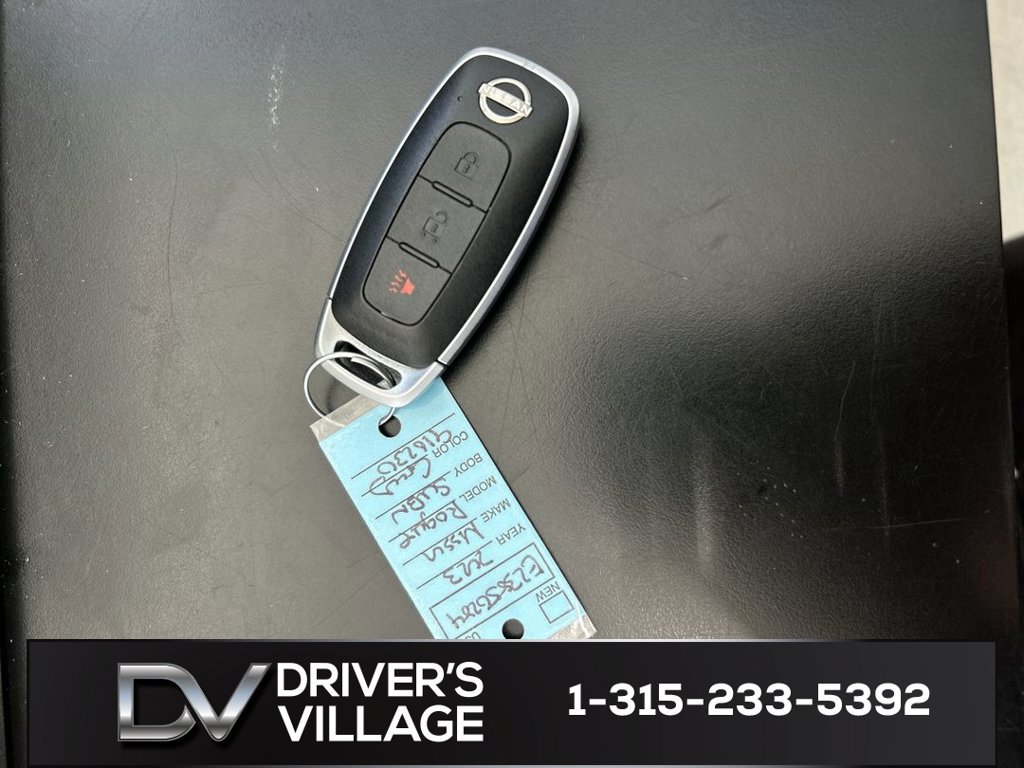 Used 2023 Nissan Rogue S AWD/4WD image 12