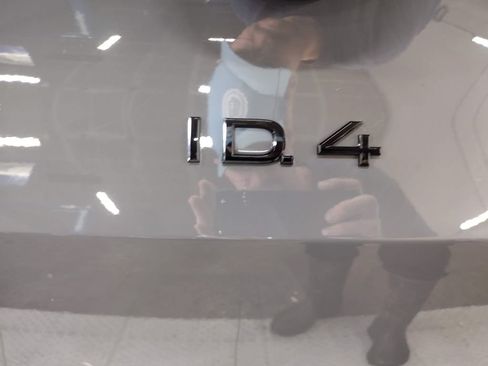 New 2026 Volkswagen ID.4 Pro S Plus AWD/4WD image 13