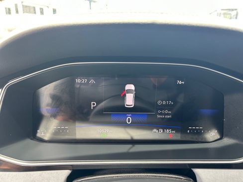 Used 2025 Volkswagen Jetta SE w/ Sunroof Package FWD image 10