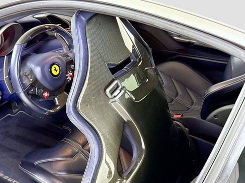 Used 2016 Ferrari 488 GTB RWD image 15