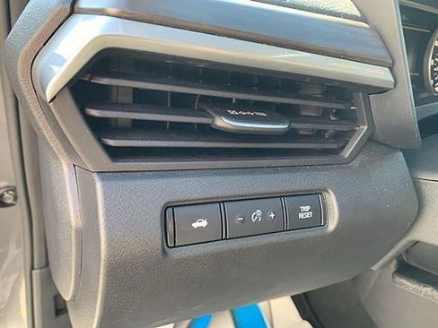 Used 2023 Nissan Altima 2.5 SV image 24