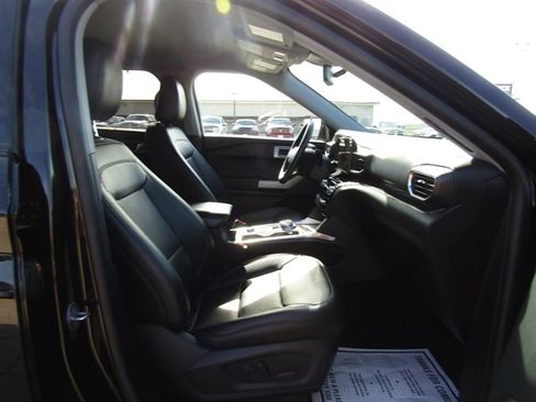 Used 2024 Ford Explorer Limited image 27