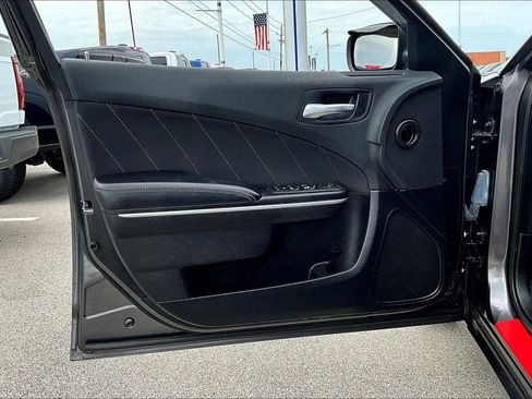 Used 2021 Dodge Charger SXT RWD image 18
