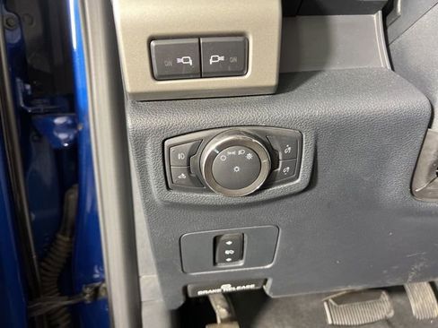 Used 2022 Ford F250 Lariat w/ Chrome Package image 21