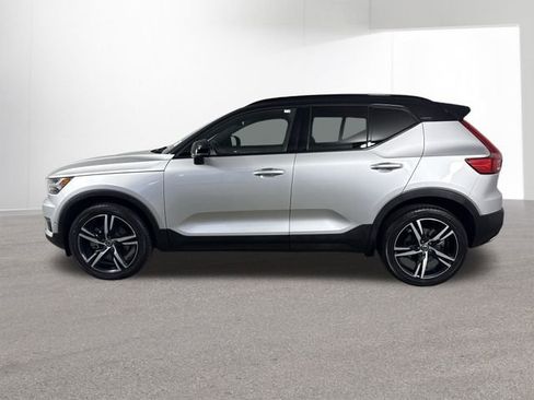 Used 2019 Volvo XC40 T5 R-Design image 29