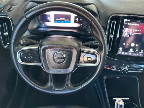 Used 2023 Volvo XC40 B5 Plus w/ Protection Package Premier AWD/4WD image 15