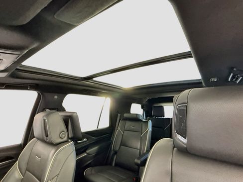Used 2024 Cadillac Escalade Sport w/ Touring Package AWD/4WD image 24