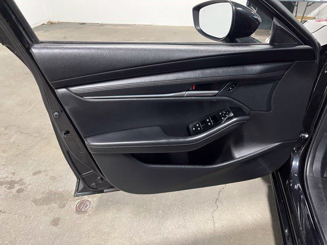 Used 2024 MAZDA MAZDA3 s FWD image 25