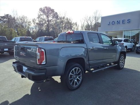 Used 2020 GMC Canyon Denali image 2