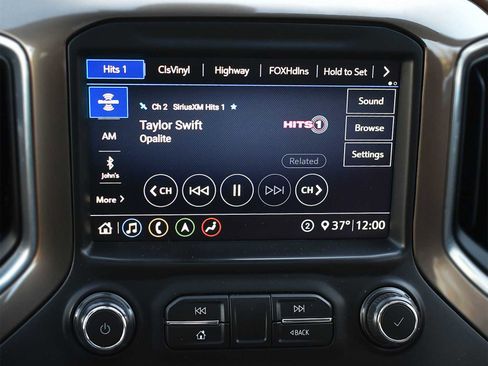 Used 2020 Chevrolet Silverado 1500 High Country w/ Technology Package image 16