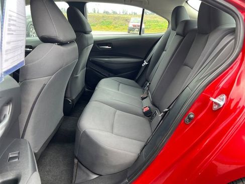 Used 2021 Toyota Corolla LE image 16