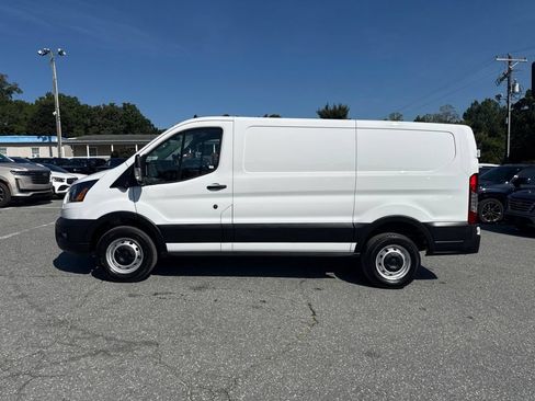 Used 2024 Ford Transit 250 Low Roof w/ Load Area Protection Package RWD image 2