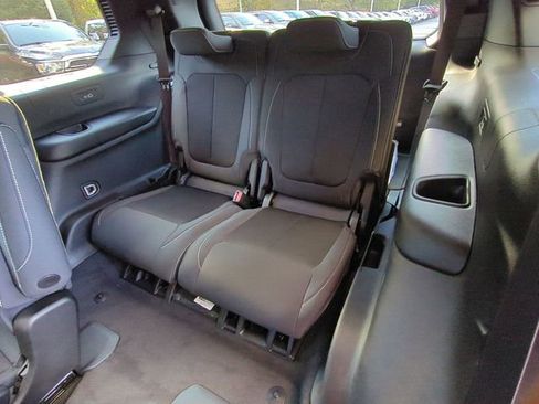 New 2025 Jeep Grand Cherokee L Laredo w/ Luxury Tech Group I image 36