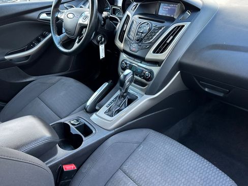 Used 2012 Ford Focus SEL image 16